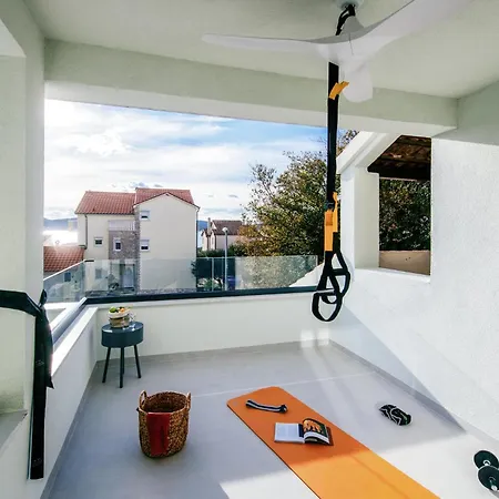 Cozy In With Sauna Biograd Na Moru